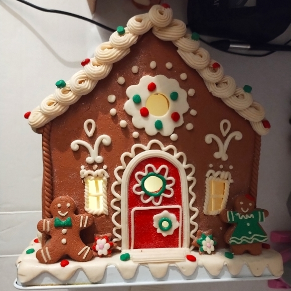 Valerie Parr Hill Gingerbread House Peppermint Candy Cane Light 9” - Picture 1 of 9